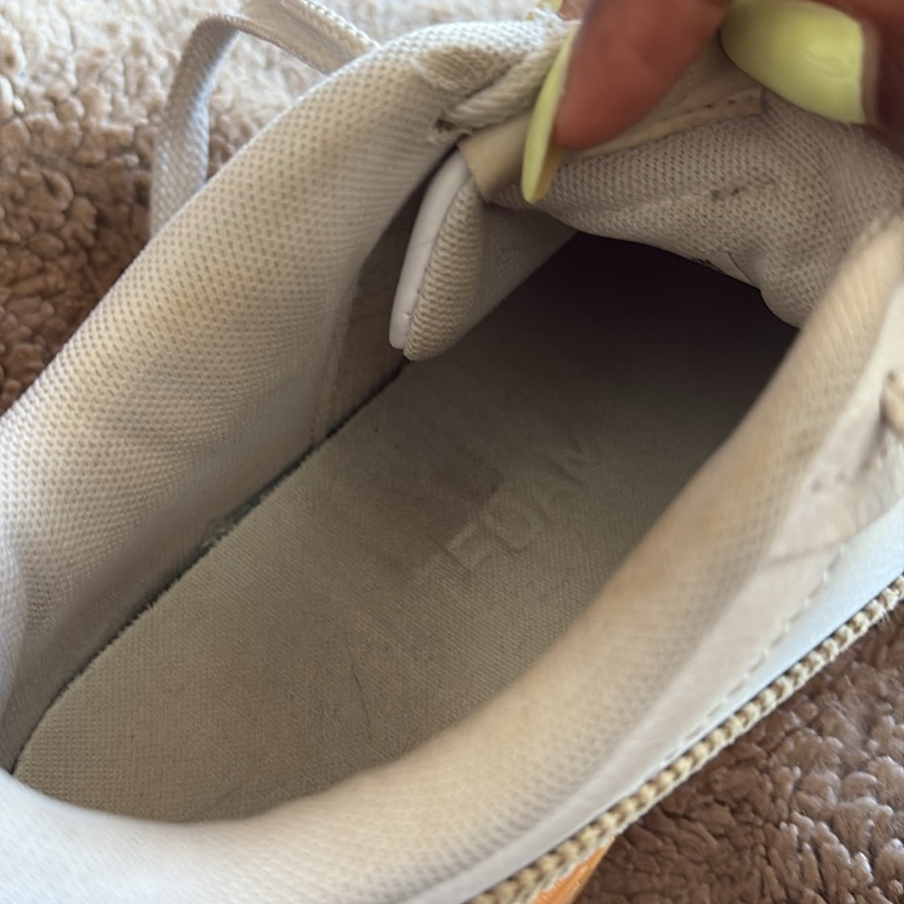 Puma Sneakers - Picture 8 of 9